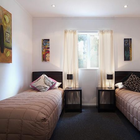 Nut Point Cottage West Melton Esterno foto