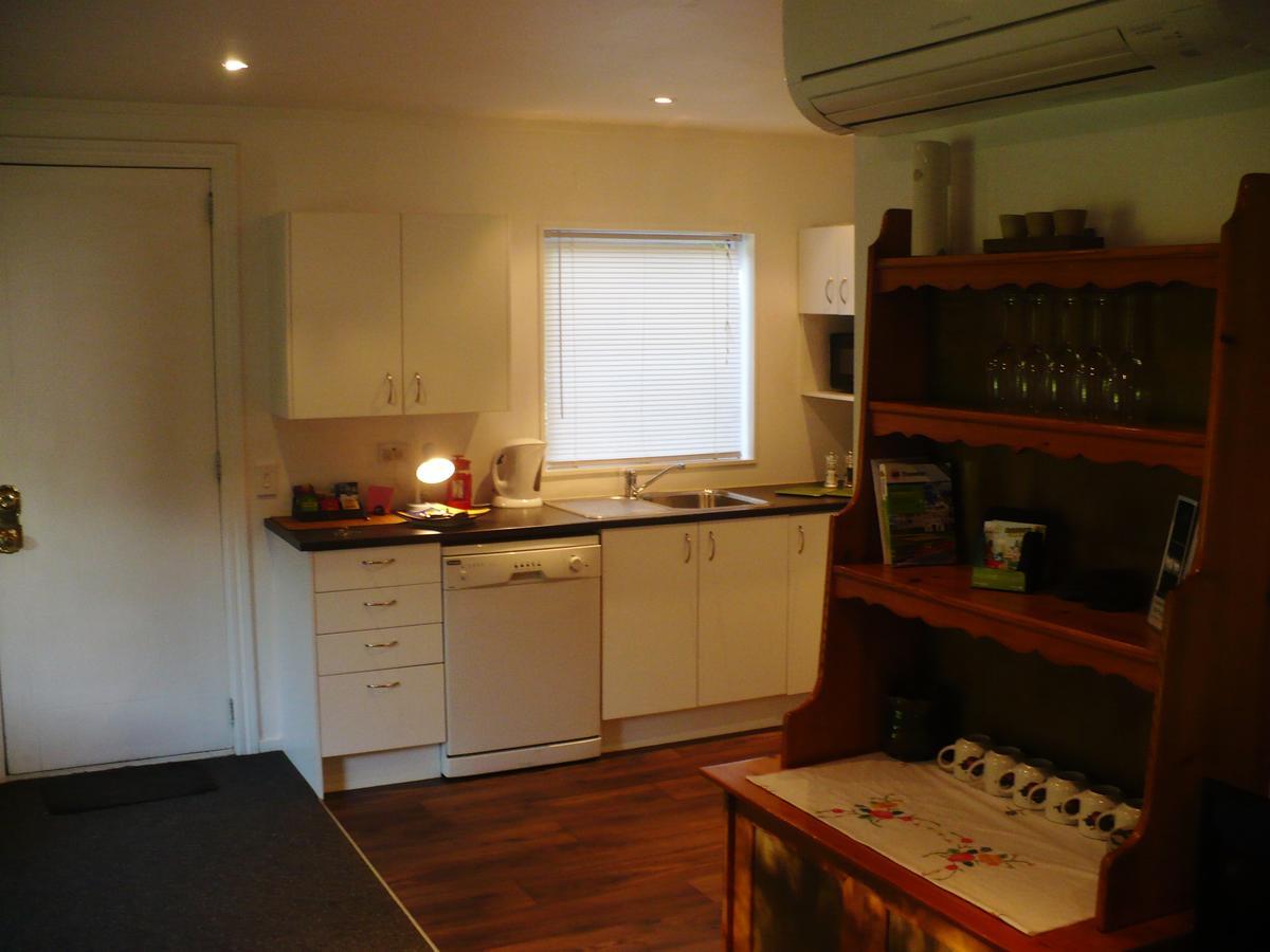 Nut Point Cottage West Melton Esterno foto